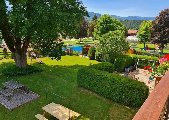 Alter Kindergarten Vakantieappartementen 巴德米滕多夫